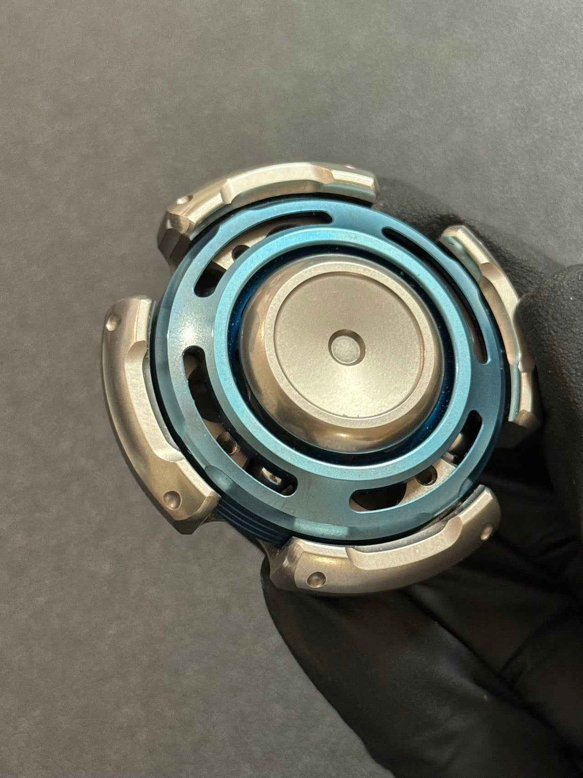 Resonance Titanium