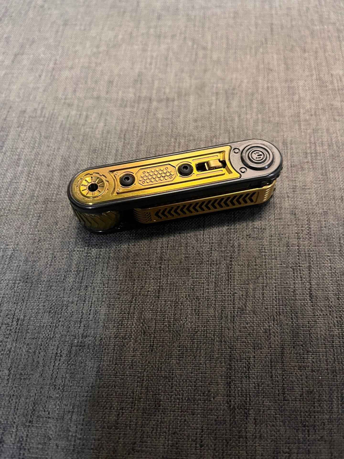 Cyber Core, Zirconium