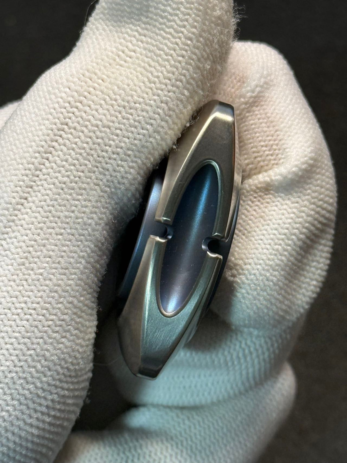 BIT 04 Titanium