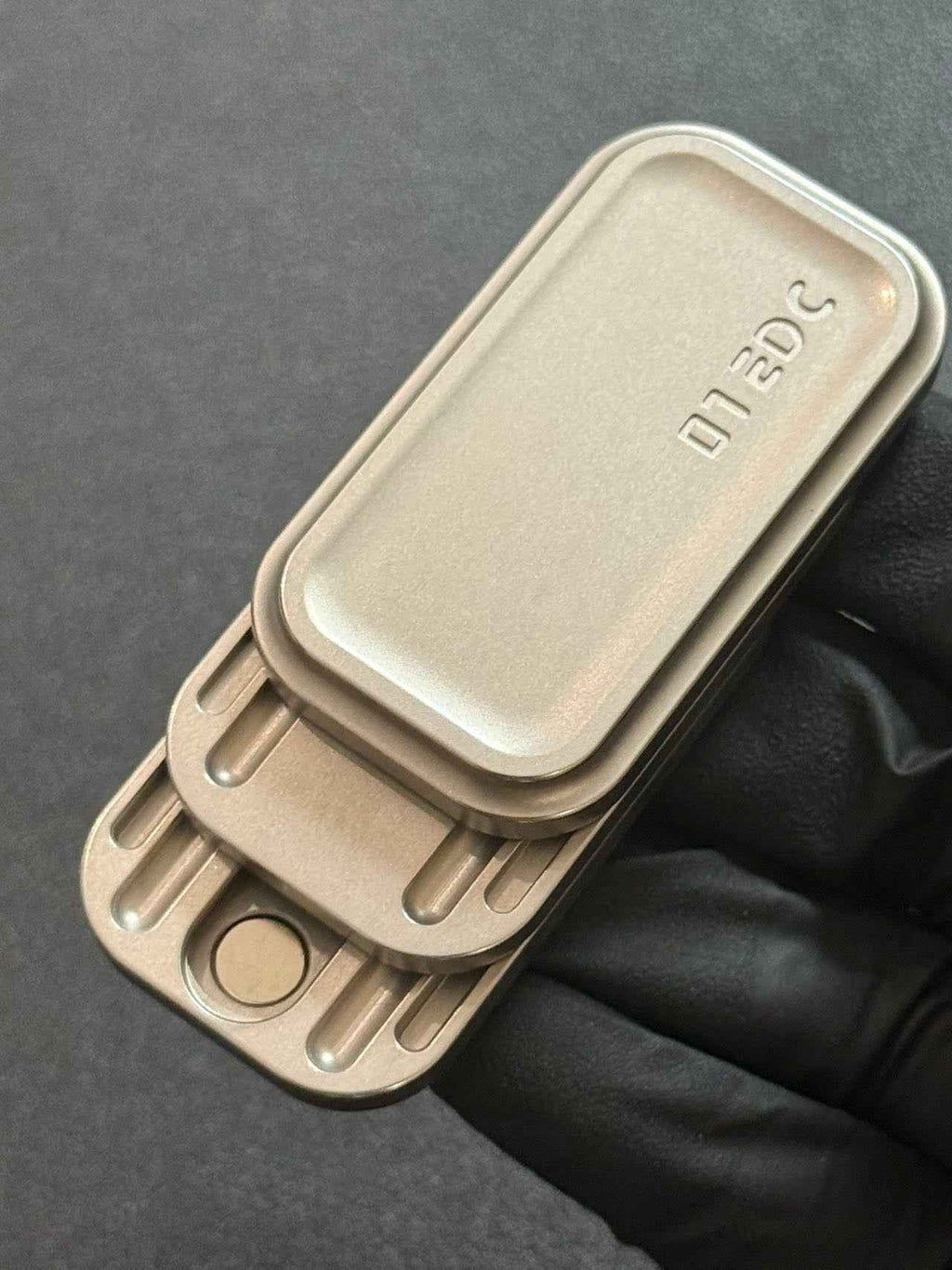 Magnet Feel Stainless Steel