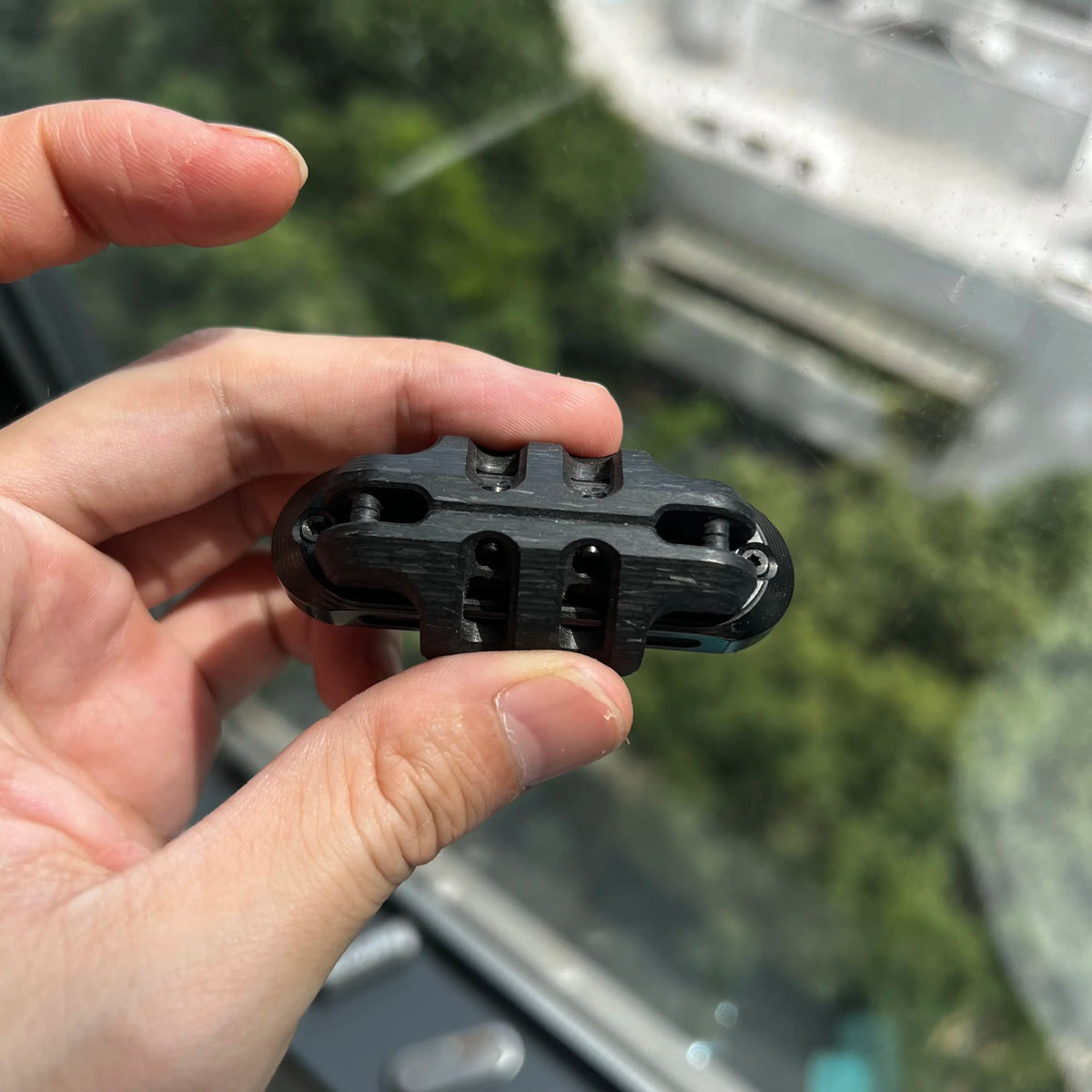 EXOSKELETON SS + Carbon Fiber