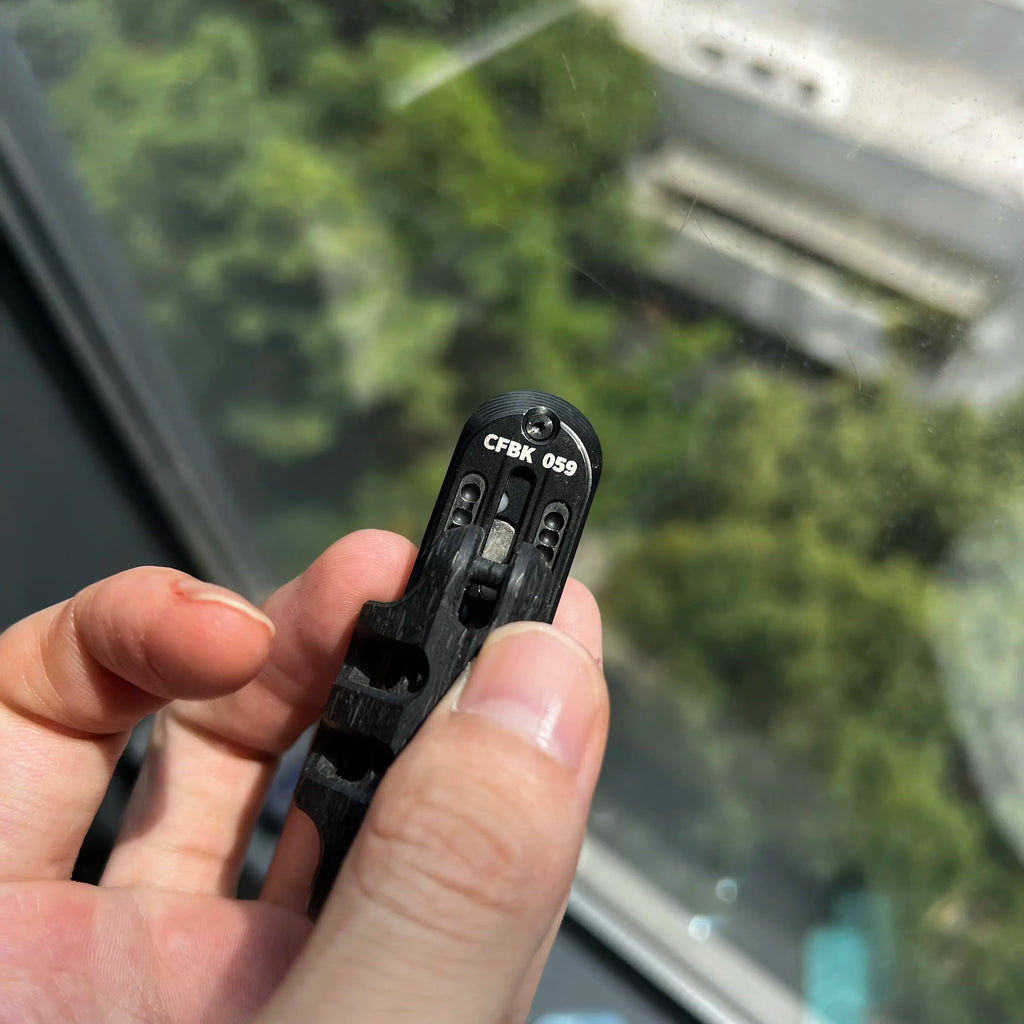 EXOSKELETON SS + Carbon Fiber