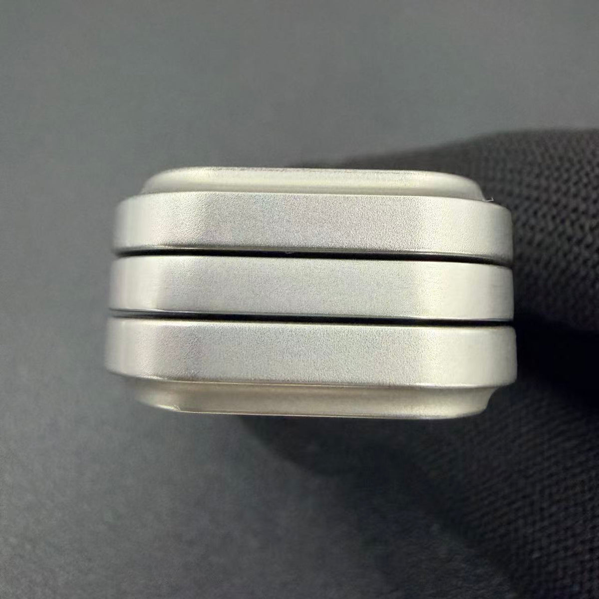 Magnet Feel Stainless Steel Stonewashed