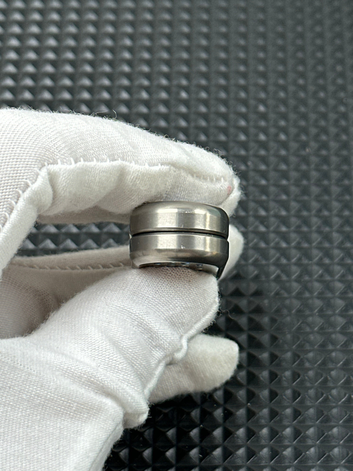 Top B Titanium