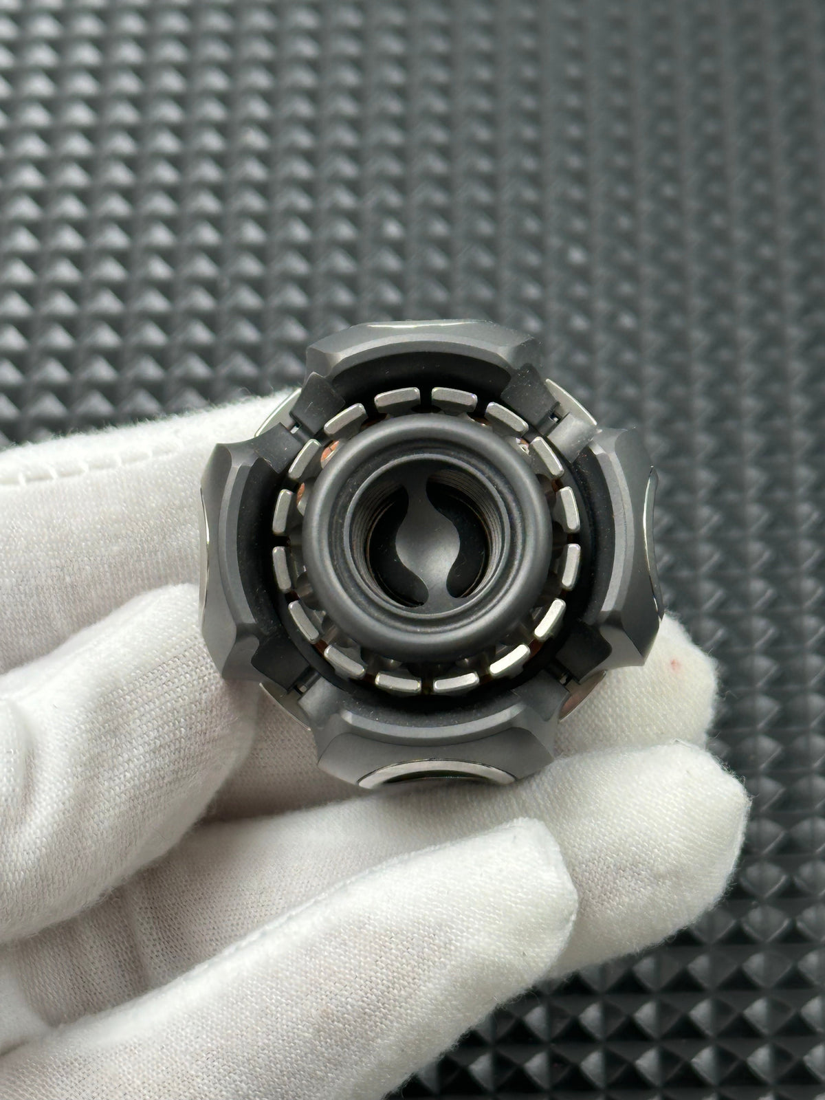 Noiz O Zirconium Limited Edition