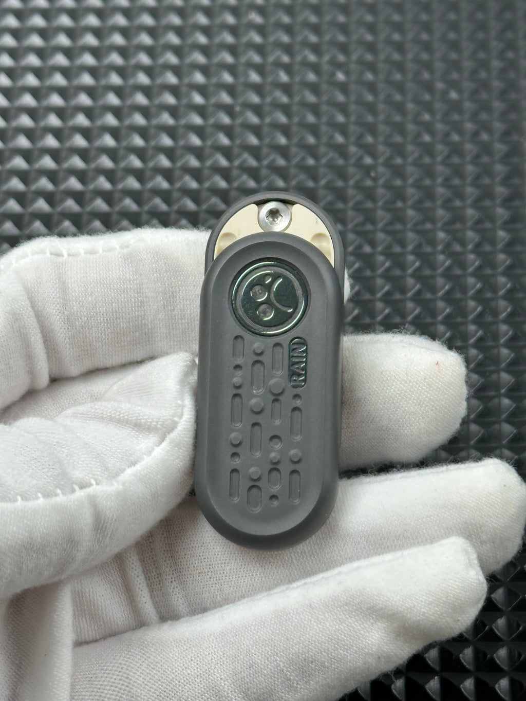 Top B Rain Zirconium