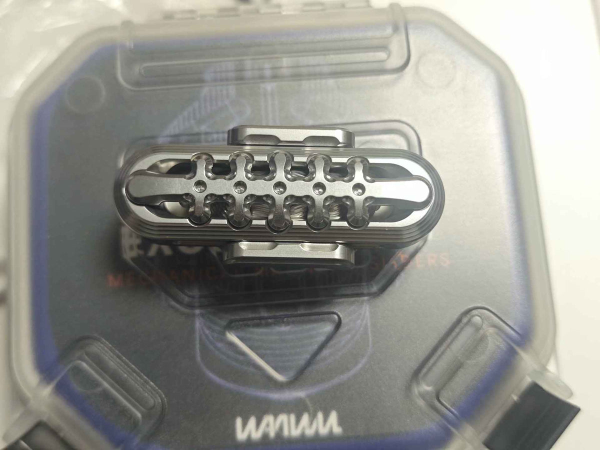 EXOSKELETON Stainless Steel
