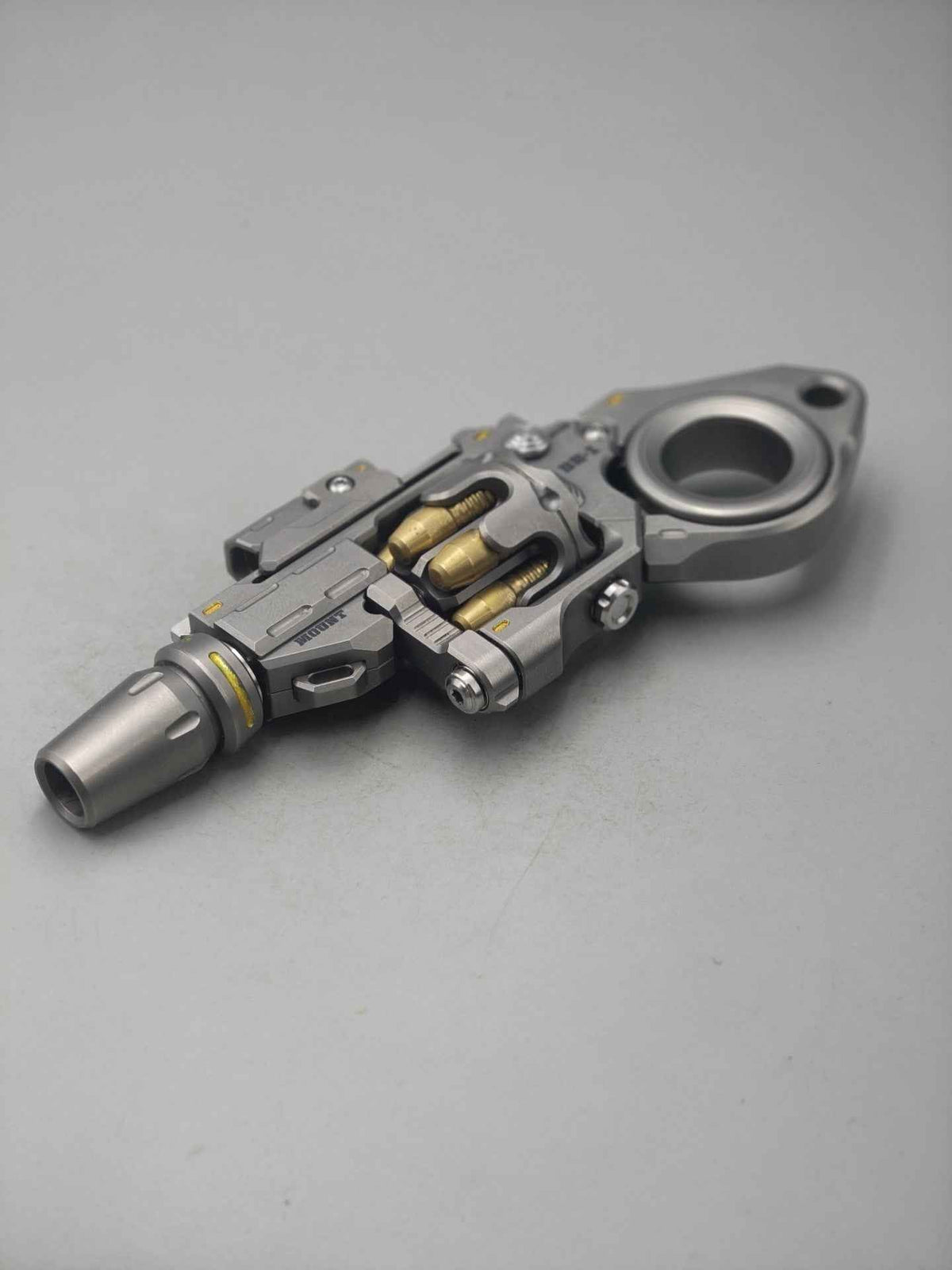 Breaker Titanium
