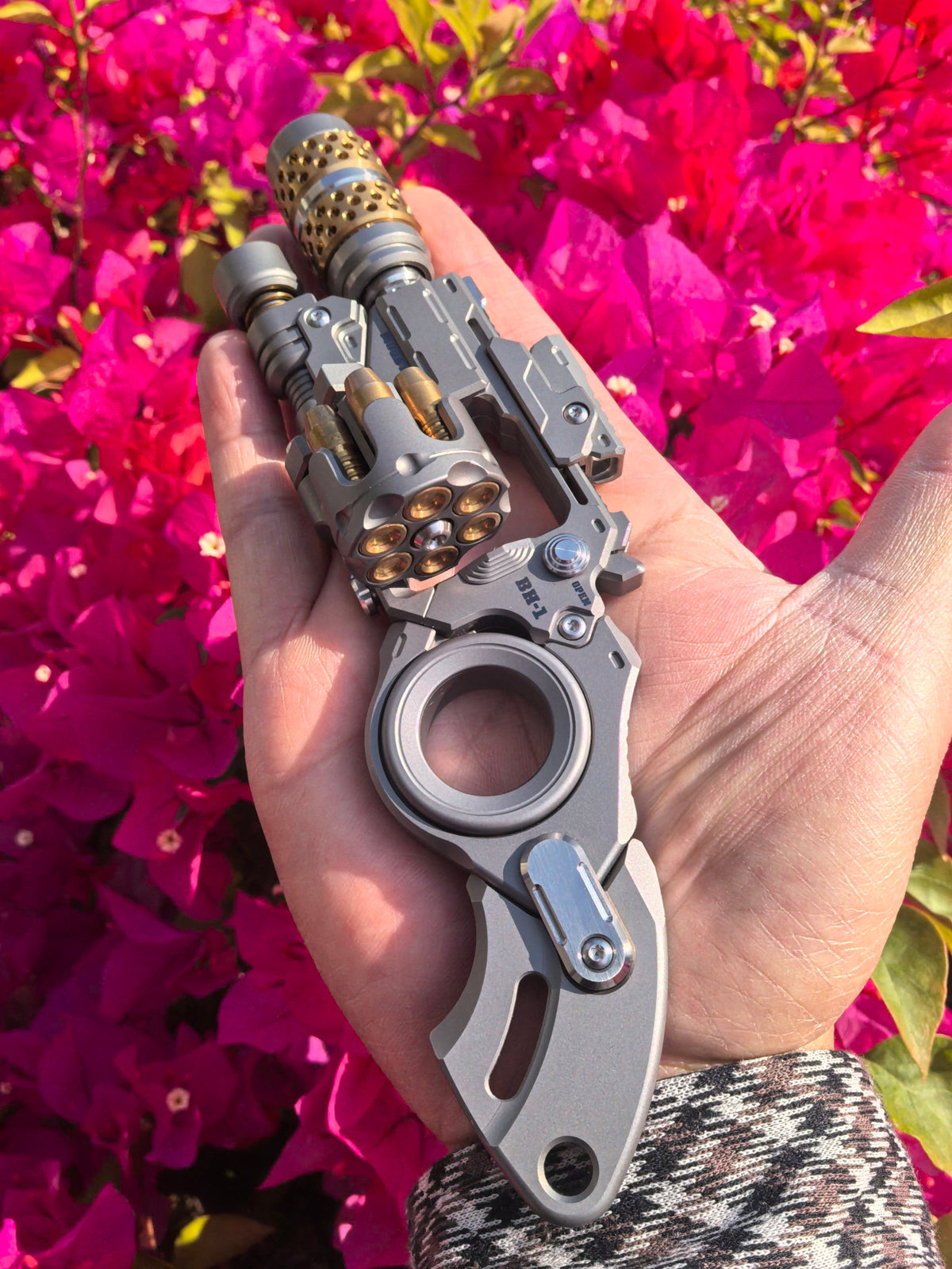 Breaker Titanium