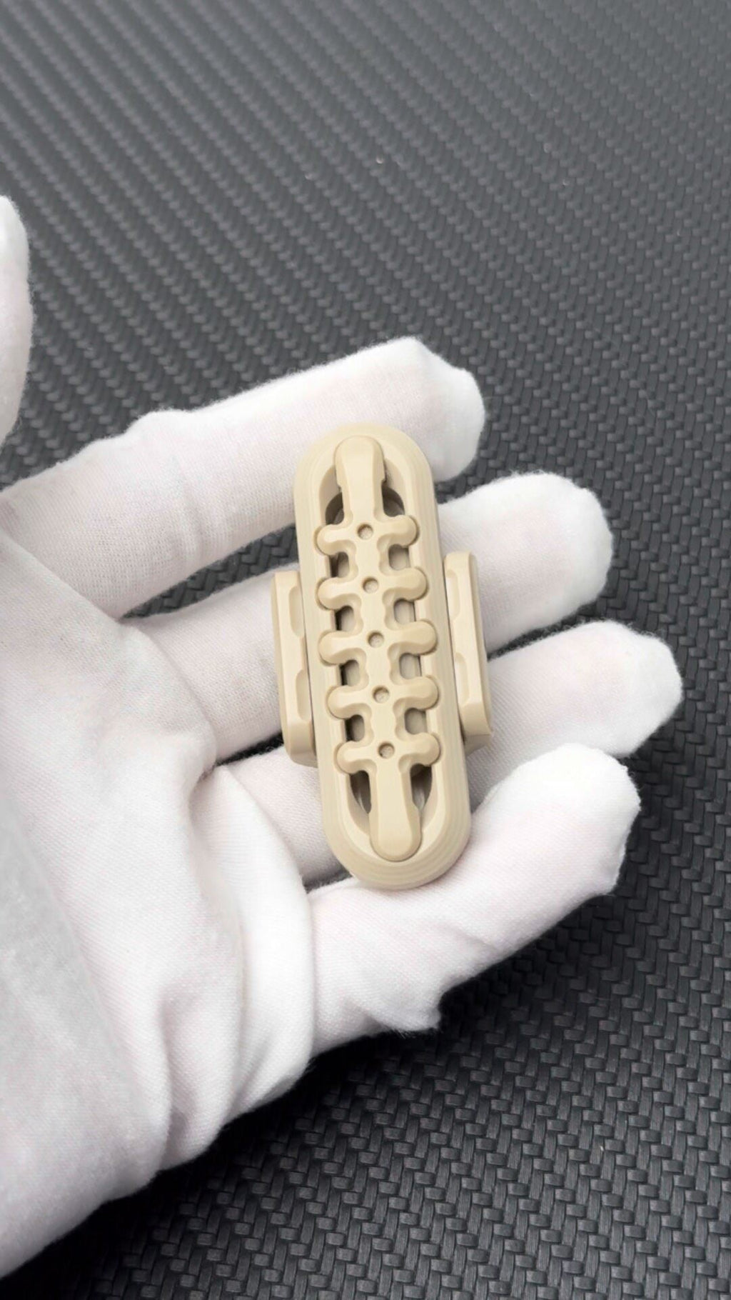 EXOSKELETON, PEEK