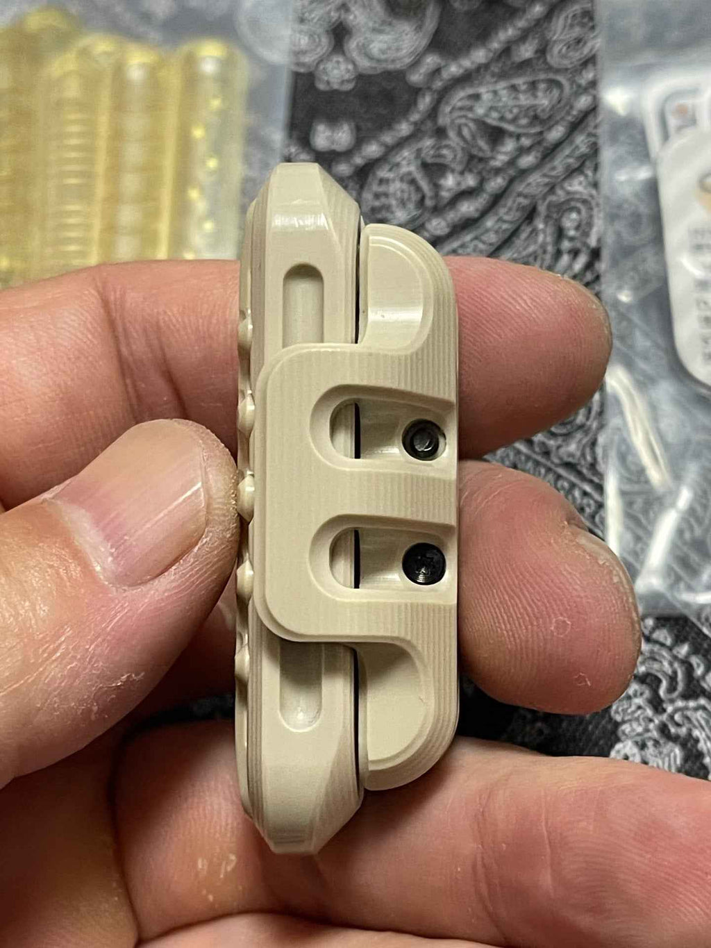 EXOSKELETON PEEK