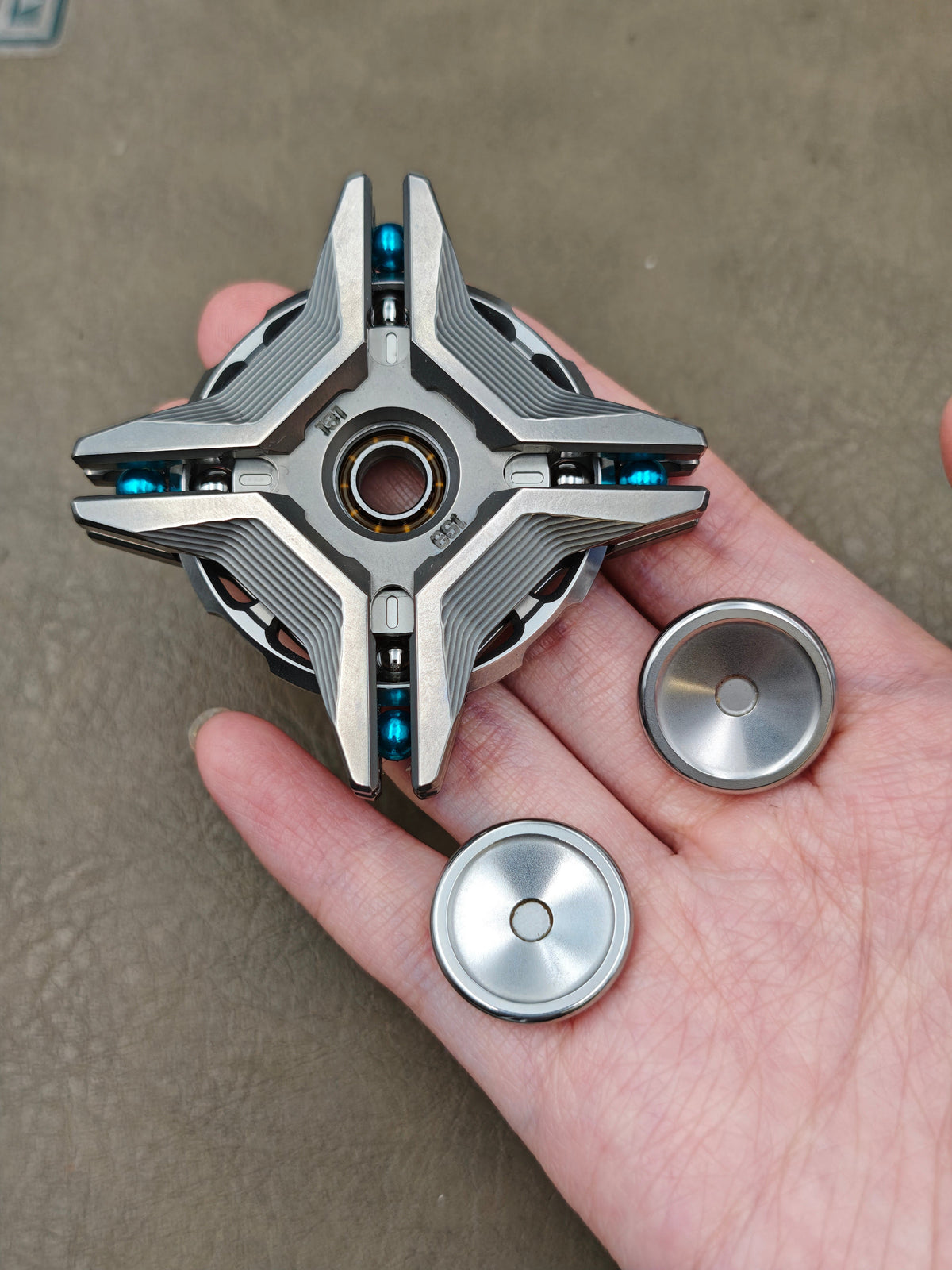Manzala Titanium