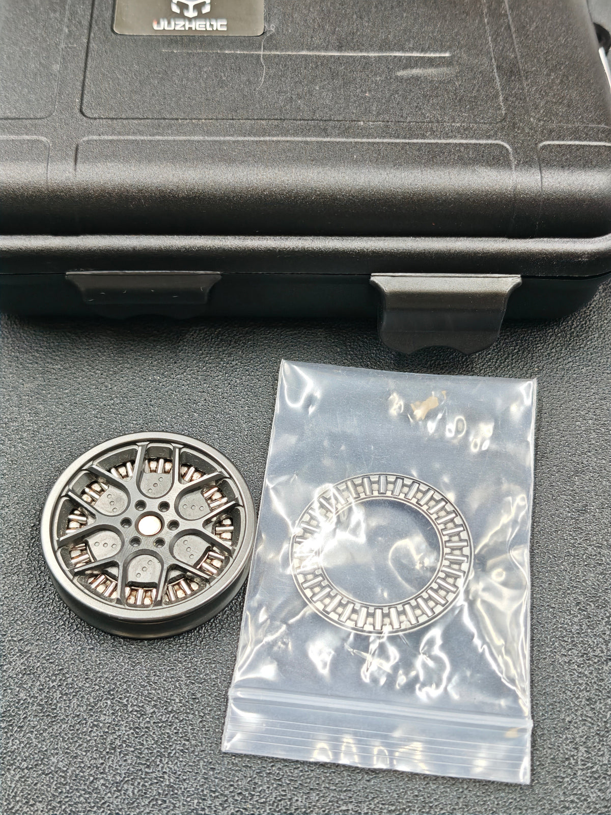 Rim Magnetic Zirconium Engraved