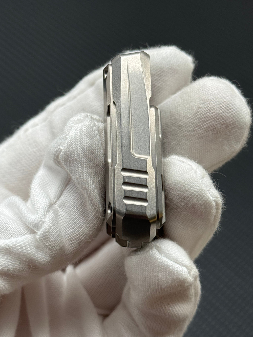 Thousand machines Titanium Stonewashed