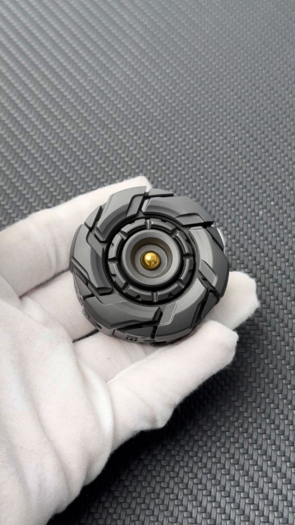 RAGE, Zirconium