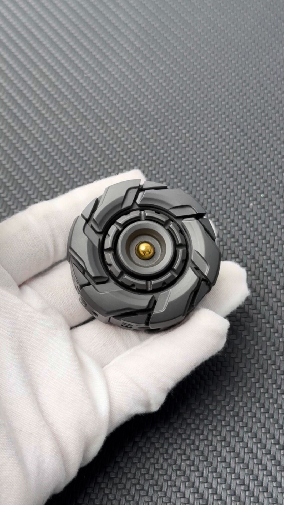 RAGE, Zirconium