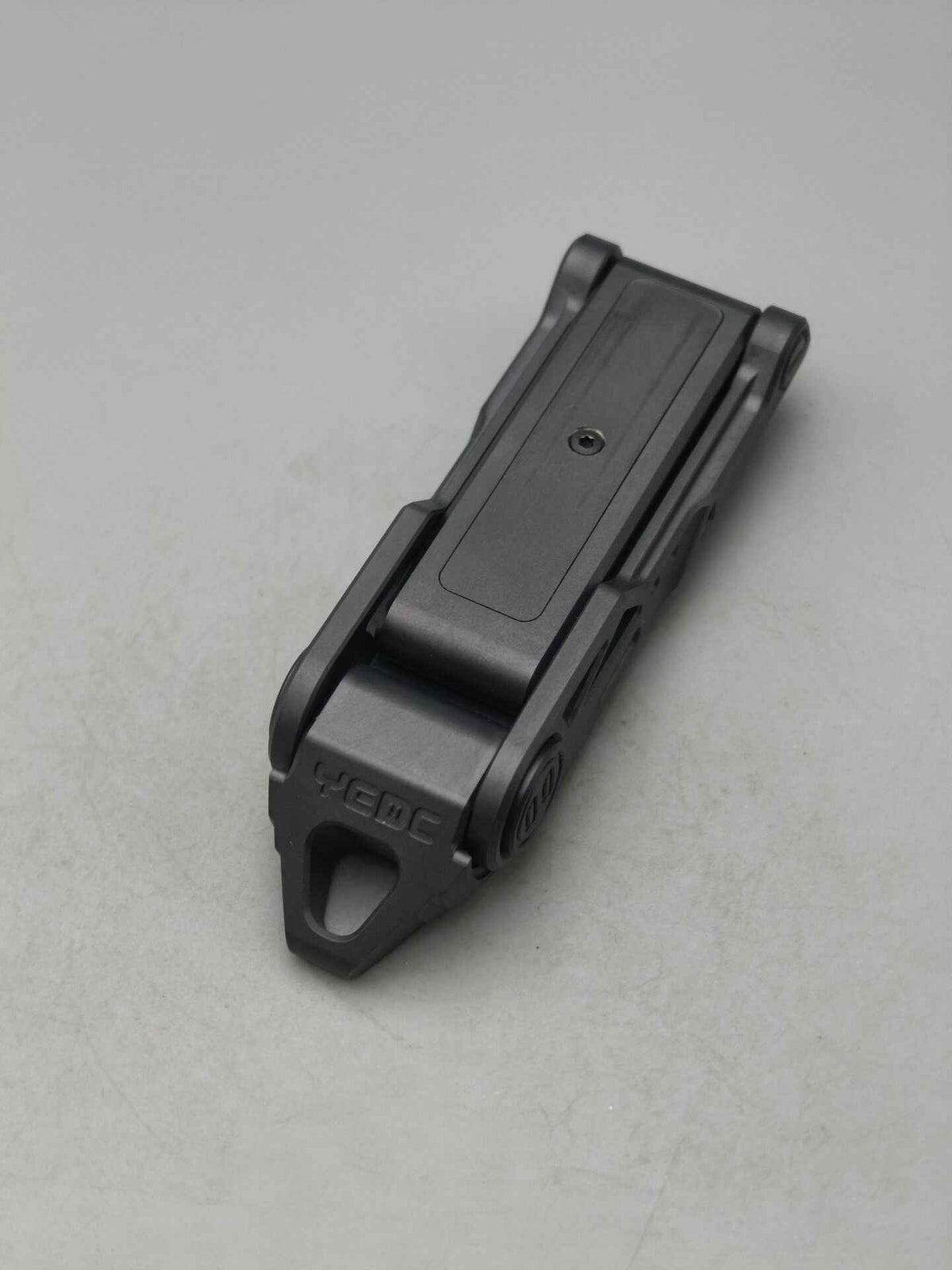 Razor Zirconium