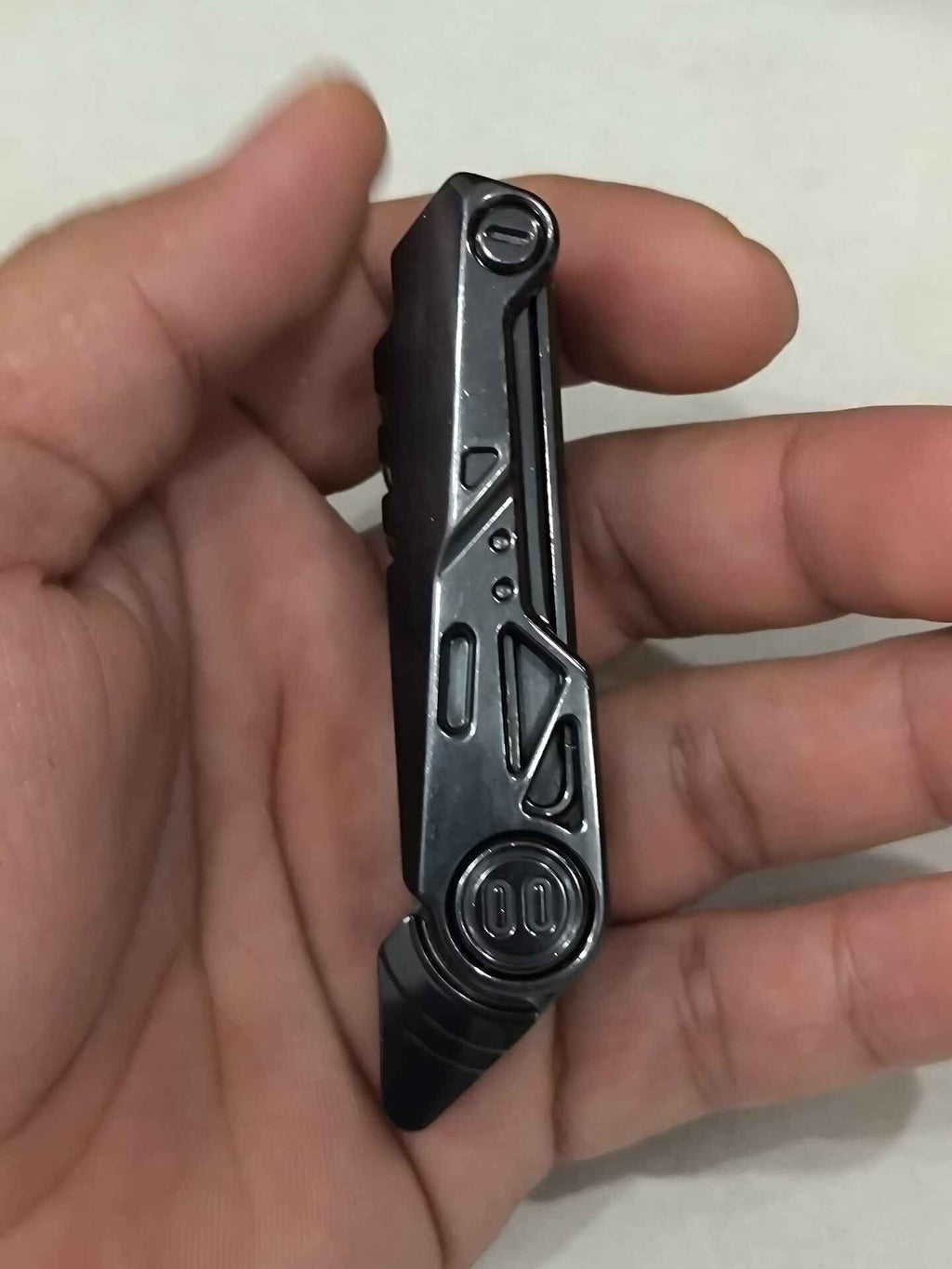Razor Zirconium