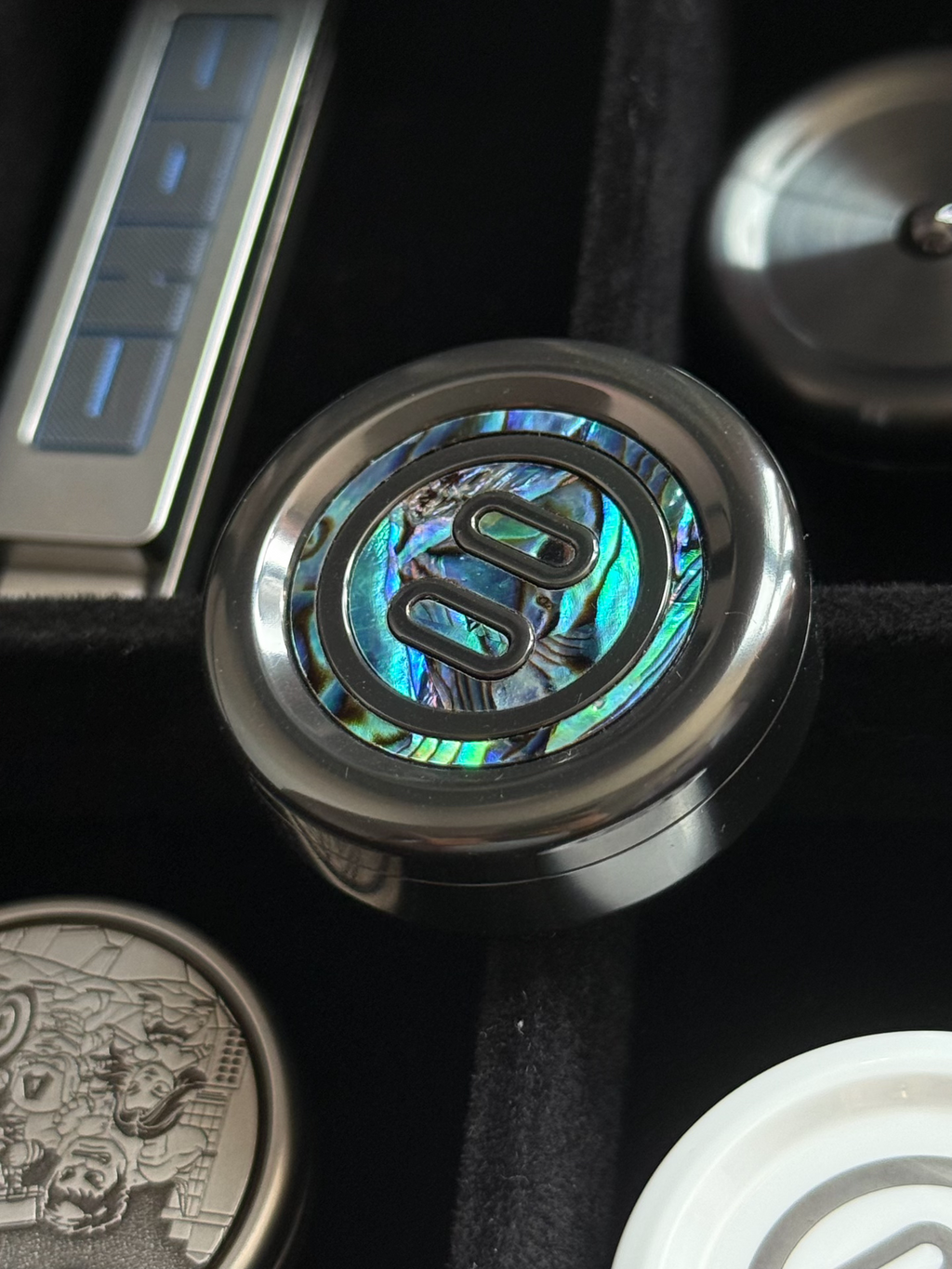 Pig Coin Zirconium