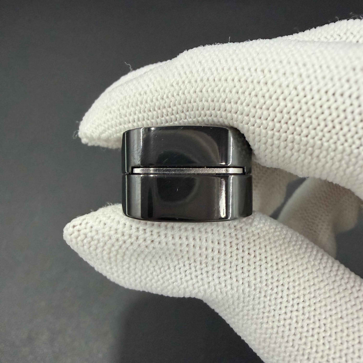 Feng Ling Zirconium Polished