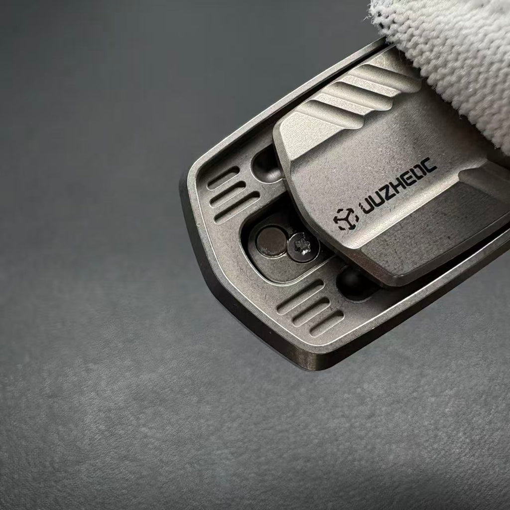 Thousand machines Titanium