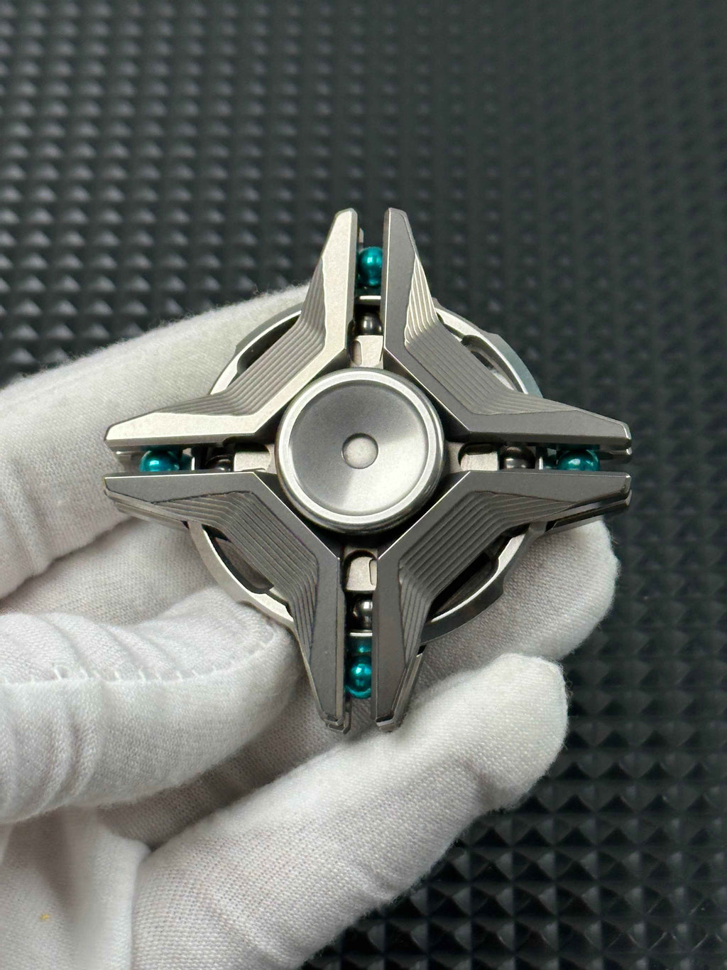Manzala Titanium