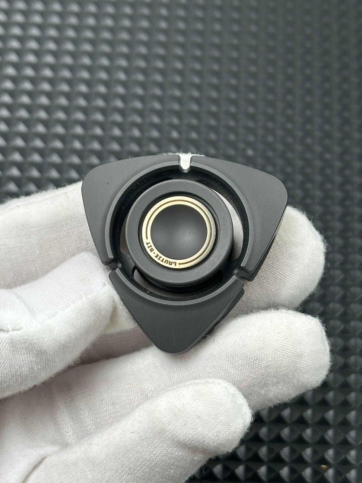 BIT 04 Zirconium