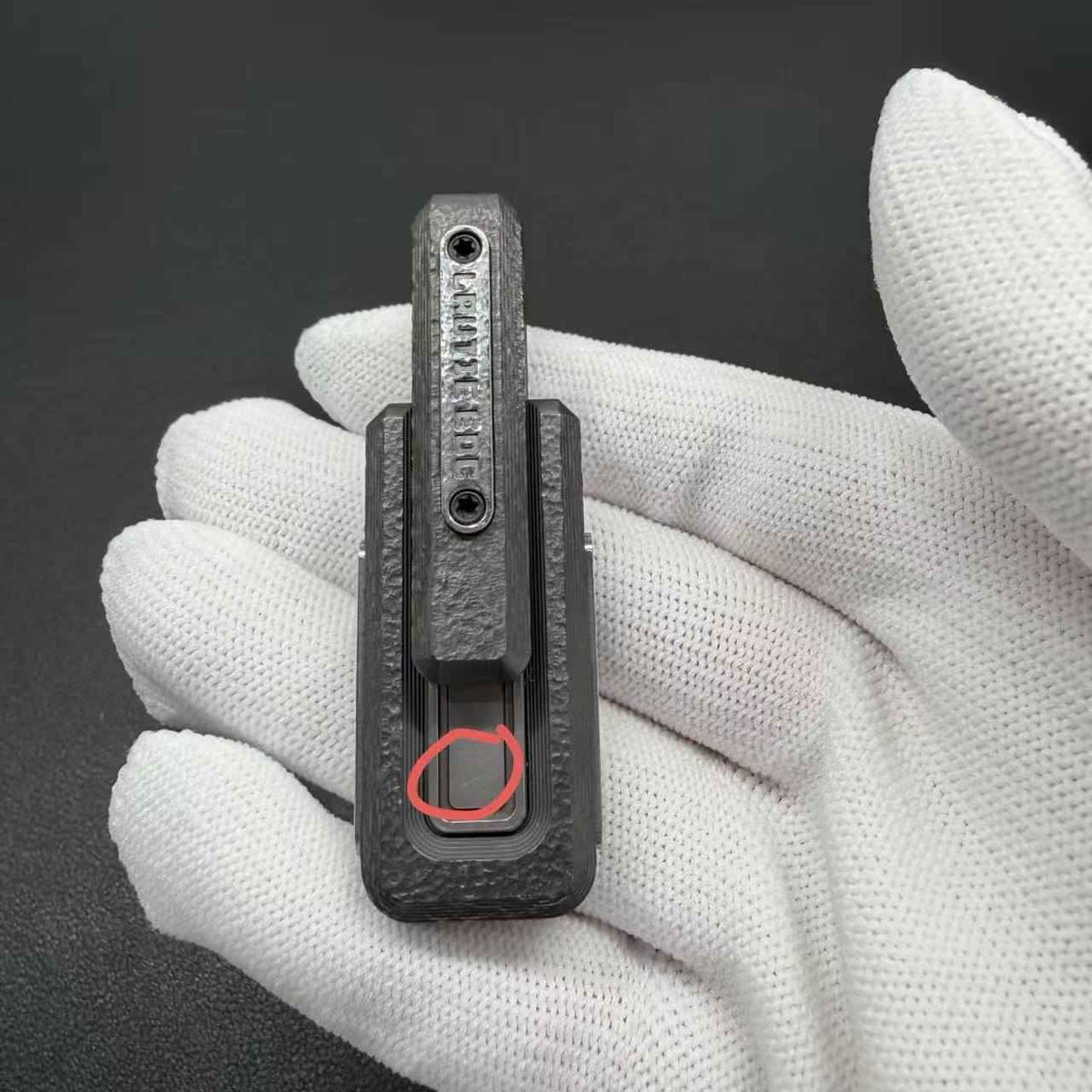 X Lock Zirconium Stone Textured Engraved