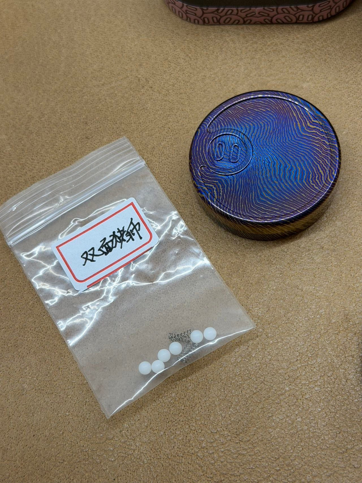 Pig Mokuti Titanium