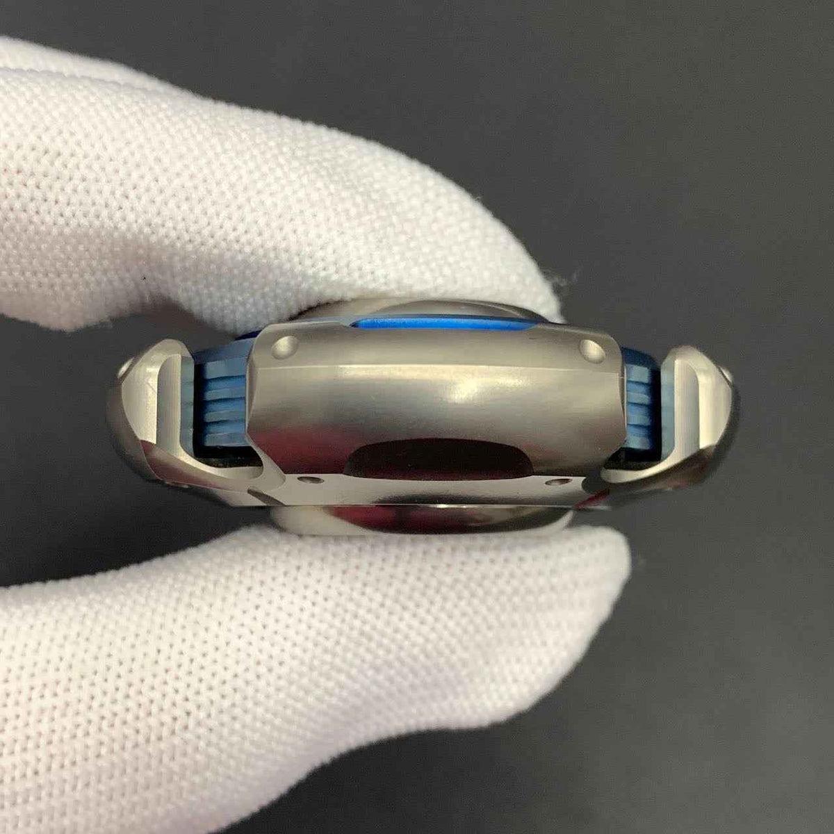 Resonance Titanium