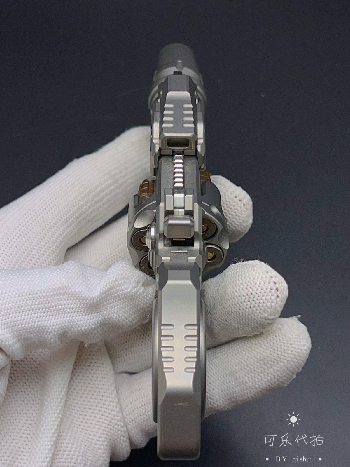 EDCELL Breaker Titanium