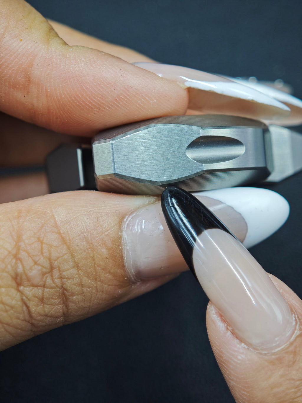 Spin Motion Titanium