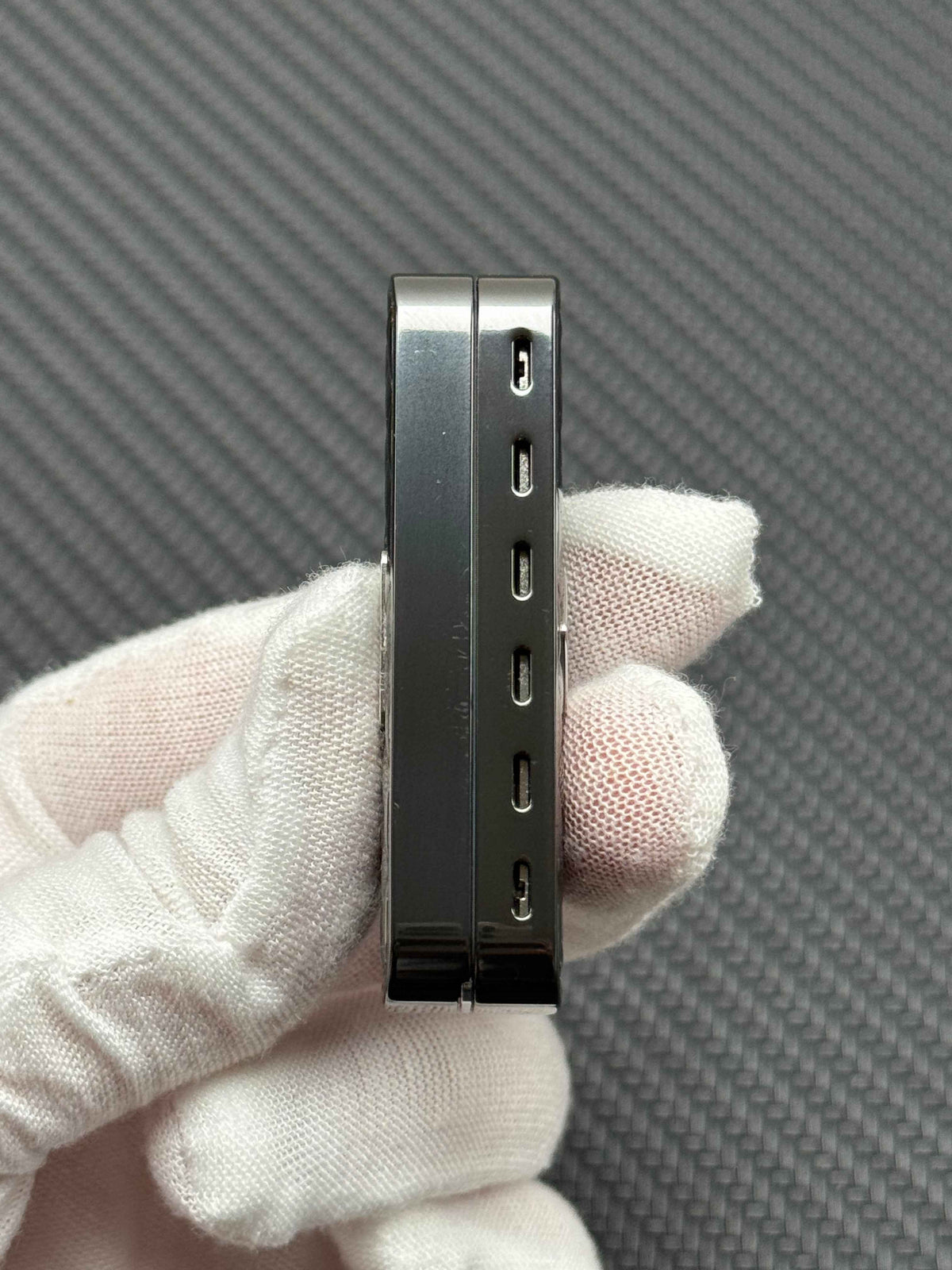 Feng Ling Zirconium Stonewashed Polished