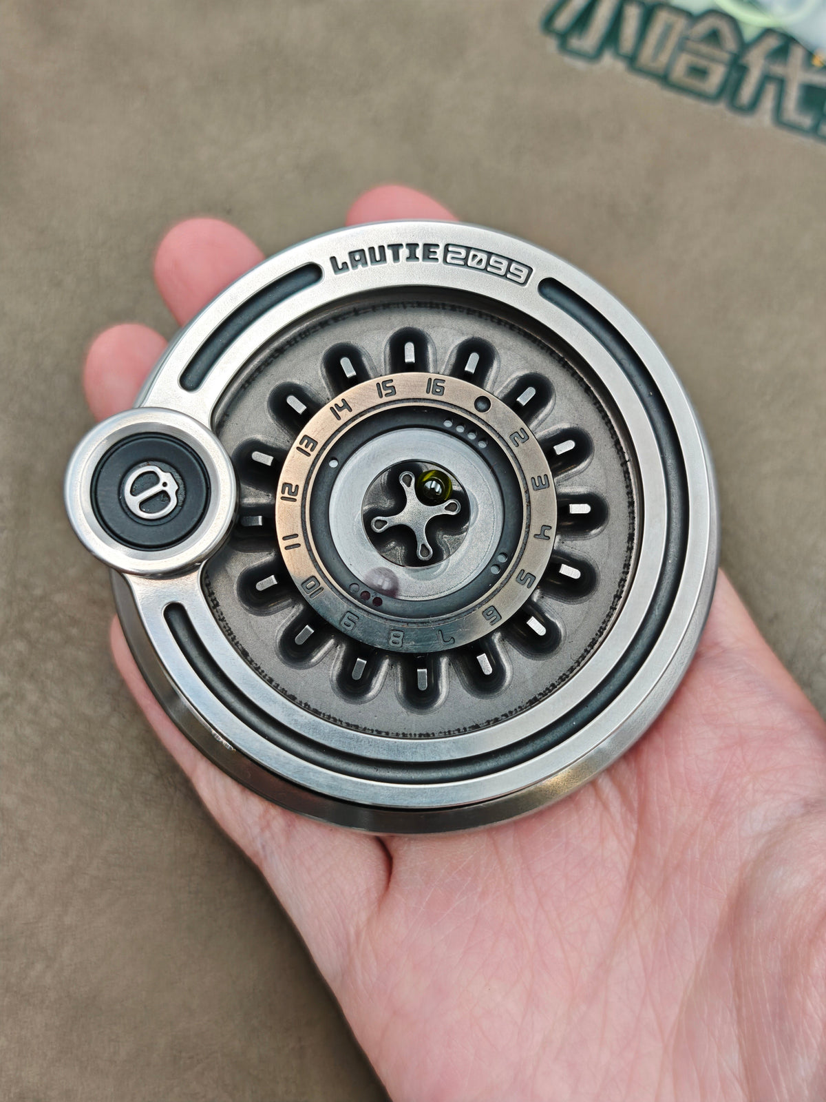 Carnival Roulette Zirconium