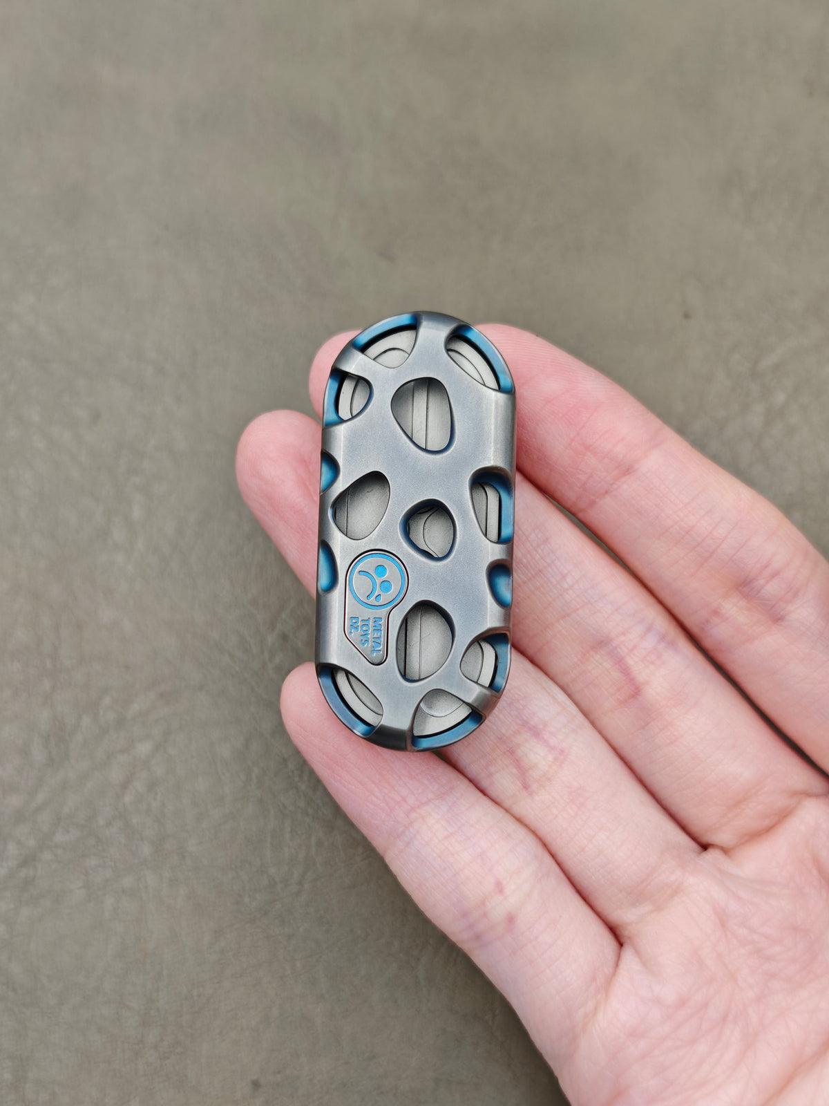 Top B Titanium