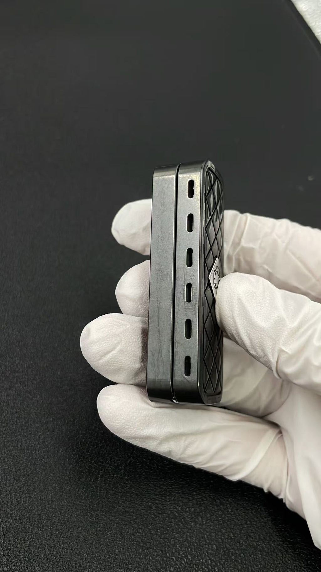 Feng Ling Zirconium