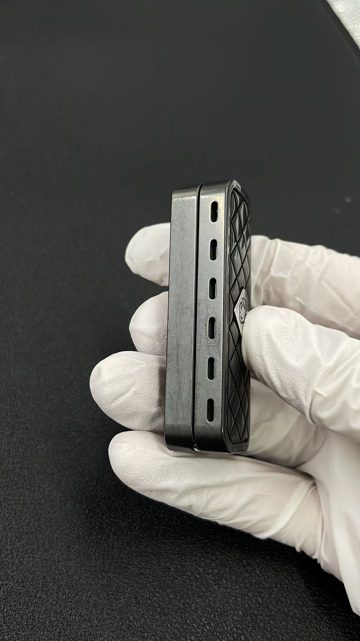 Feng Ling Zirconium