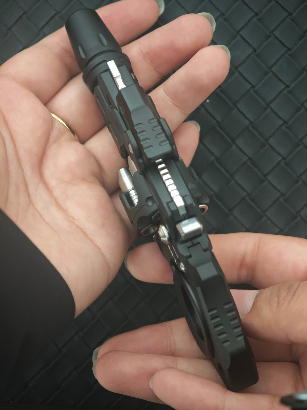 EDCELL Breaker Aluminum