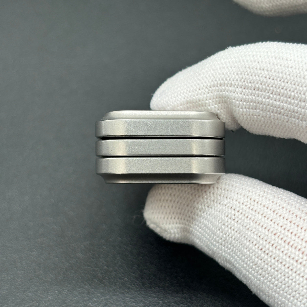 Magnet Feel Stainless Steel