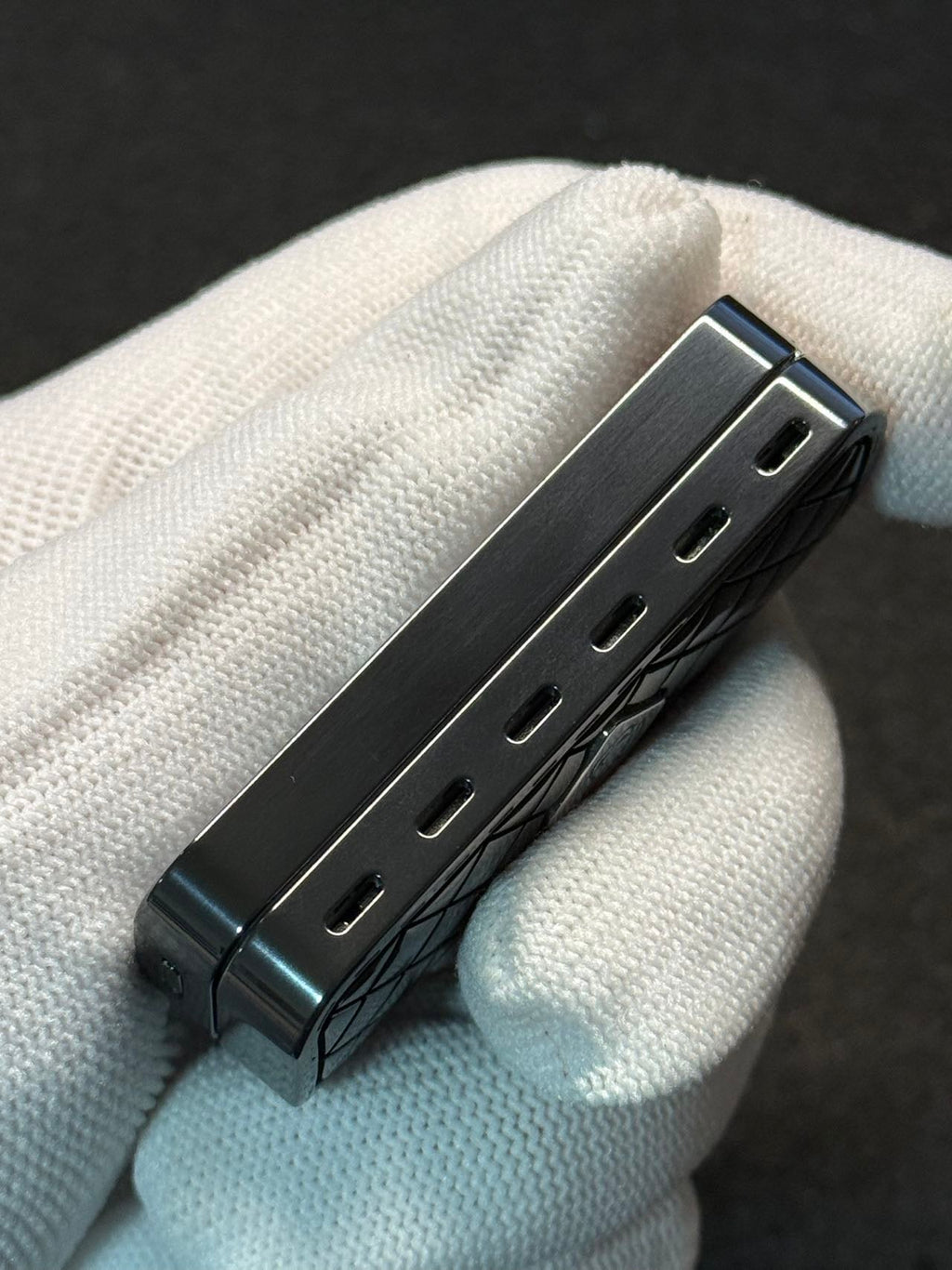 Feng Ling Zirconium Polished