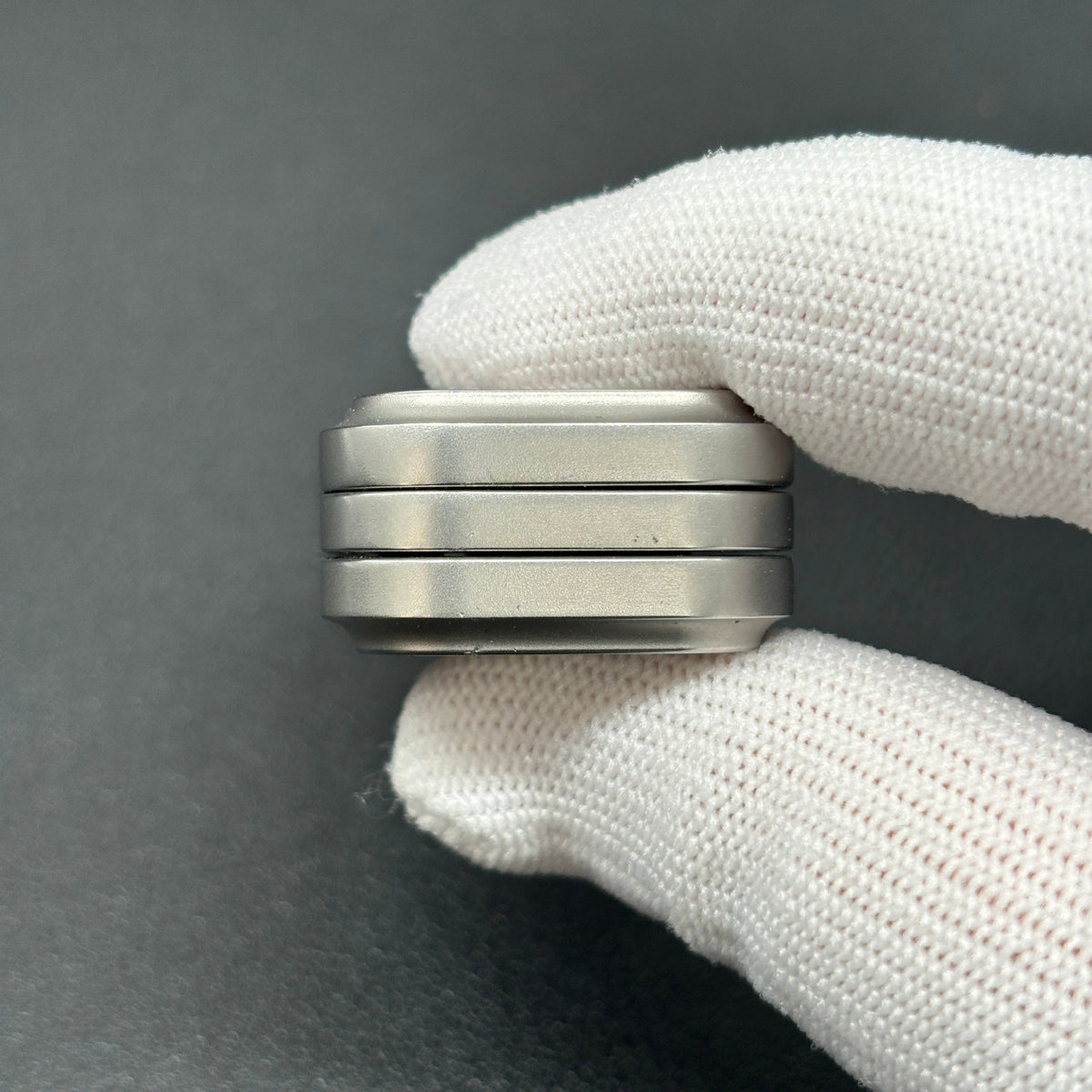 Magnet Feel Stainless Steel