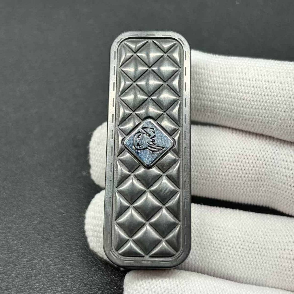 Feng Ling Zirconium