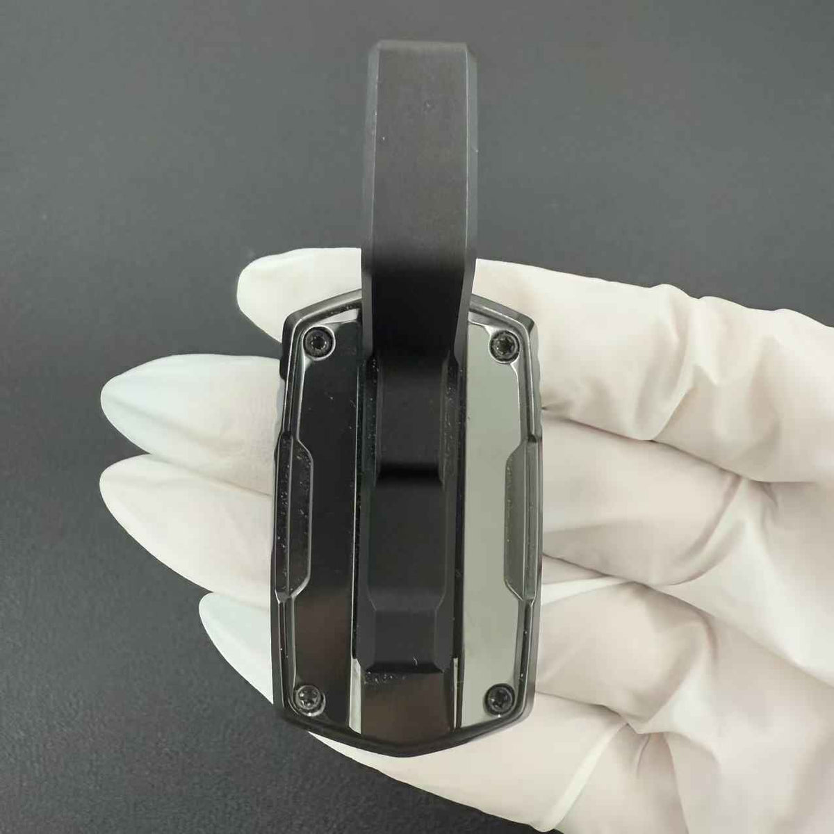 Thousand machines Zirconium Polished