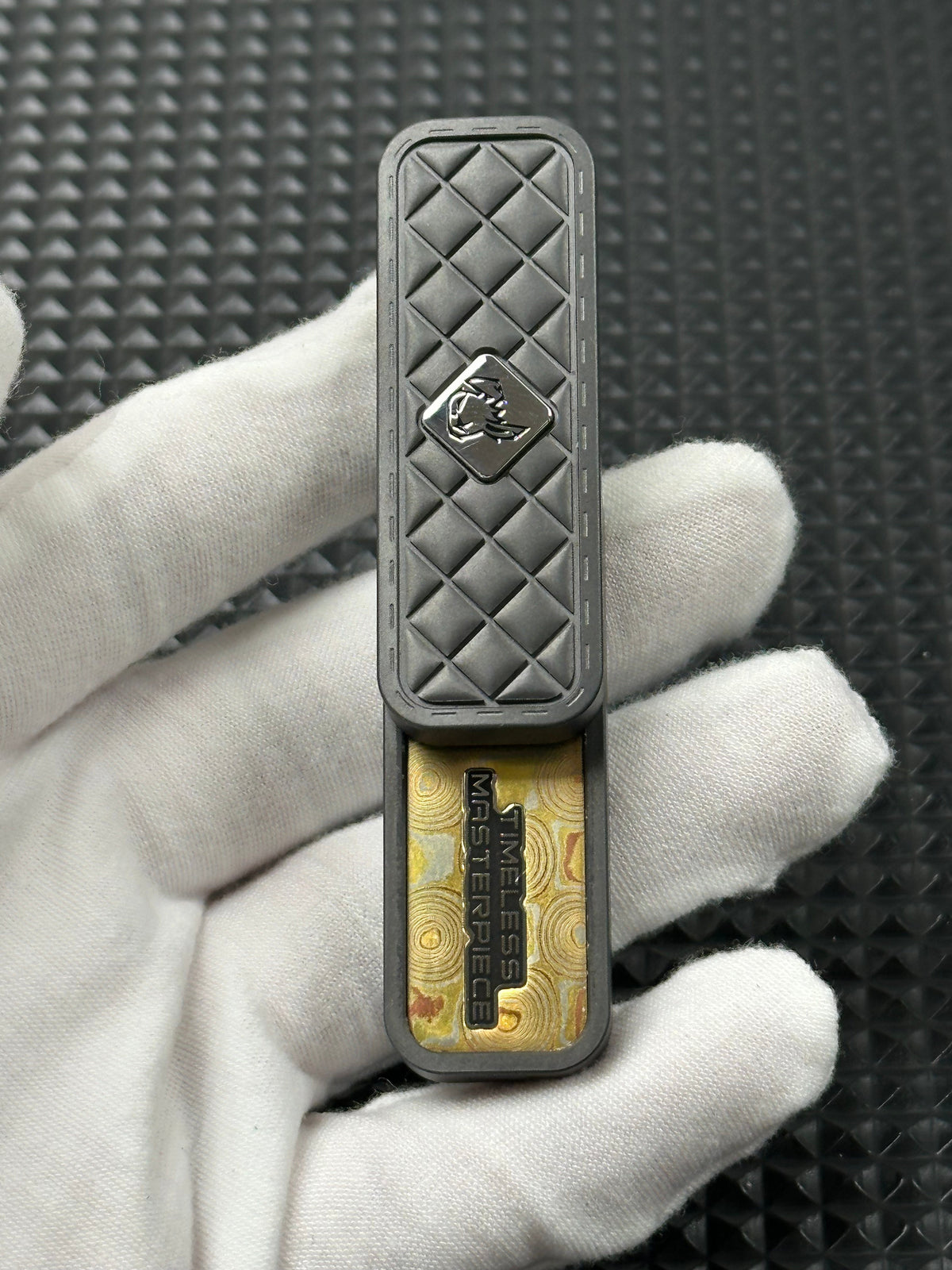Feng Ling Zirconium