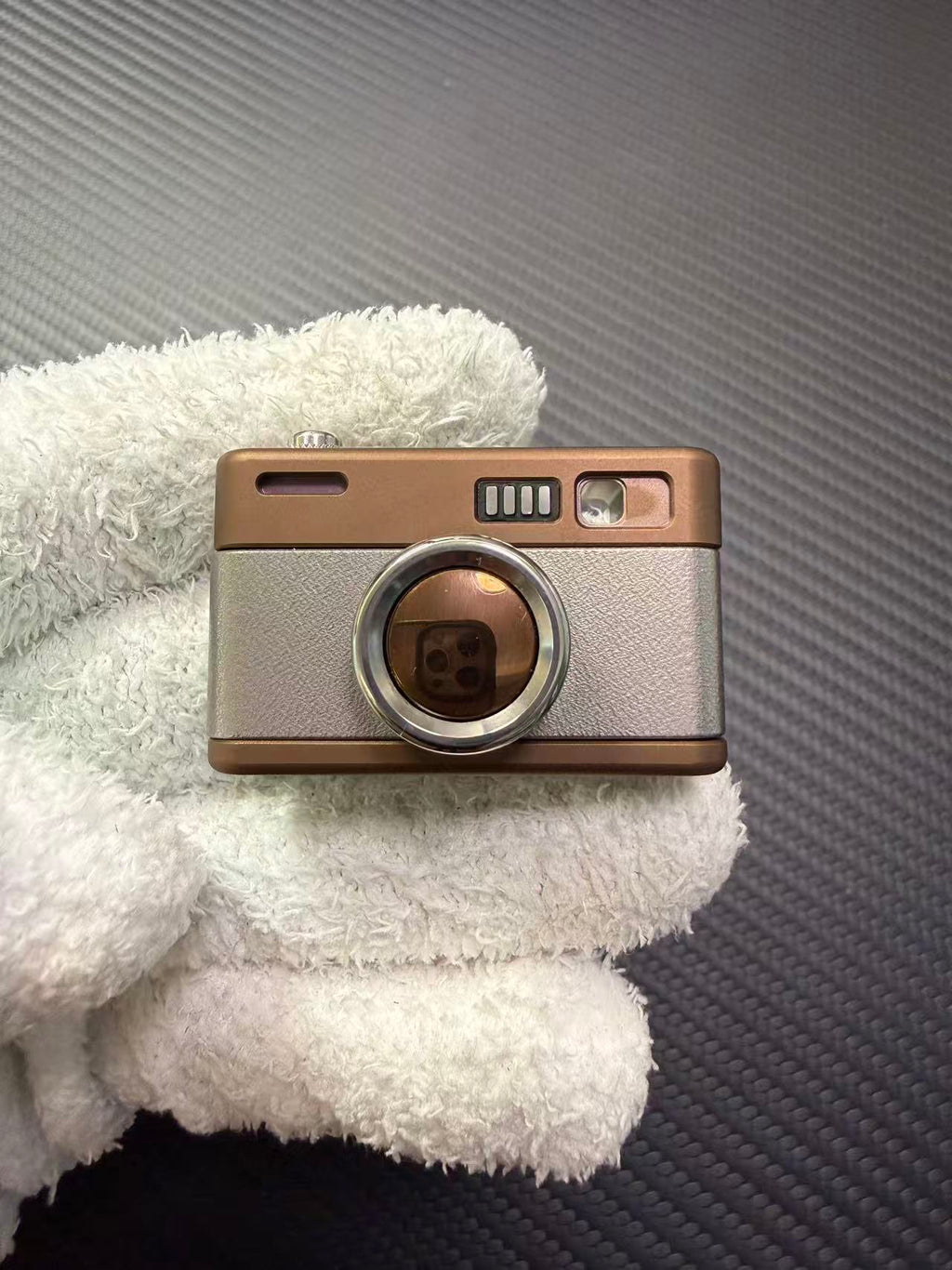 Camera M Titanium
