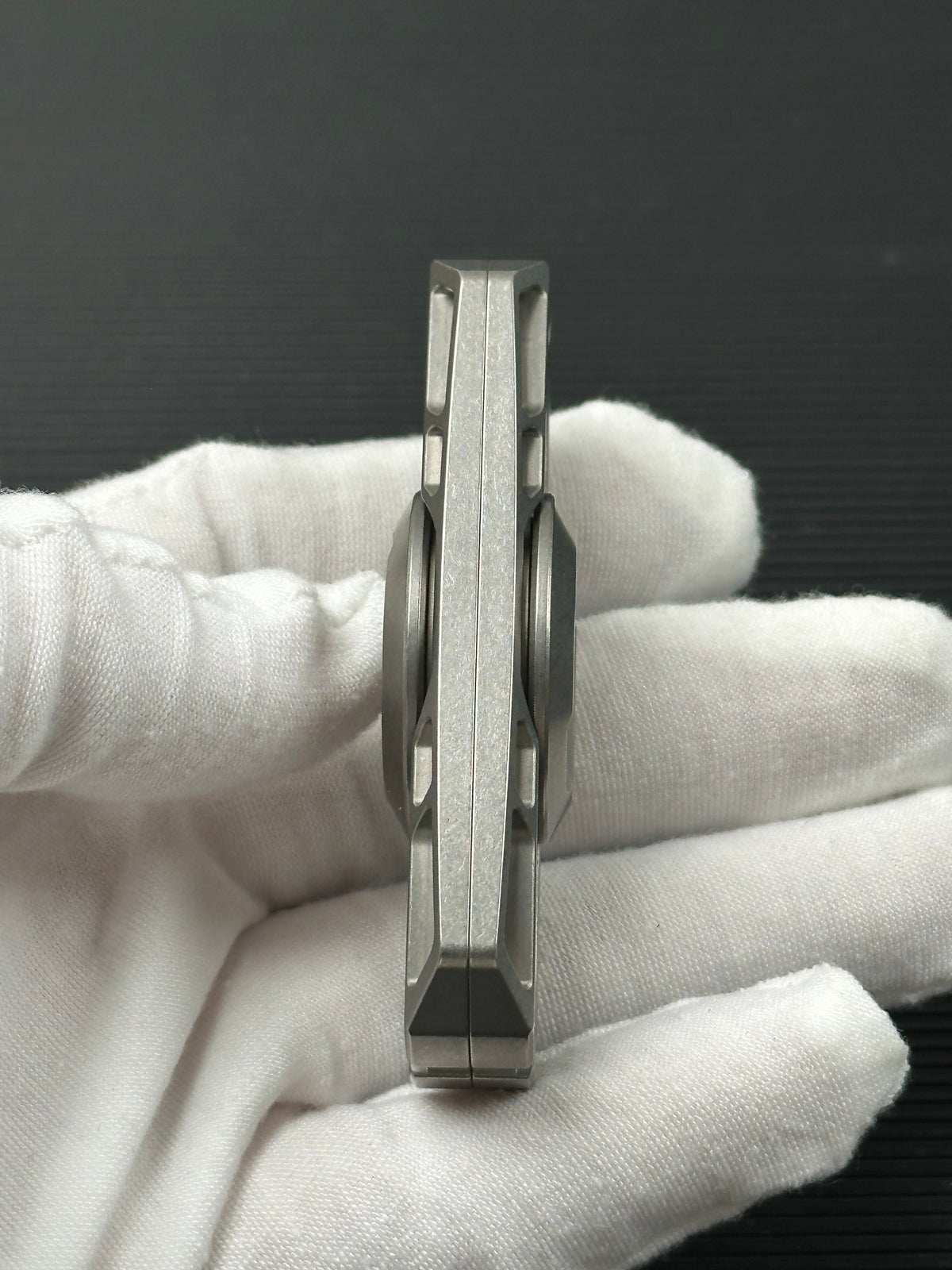 Ling Yin Titanium