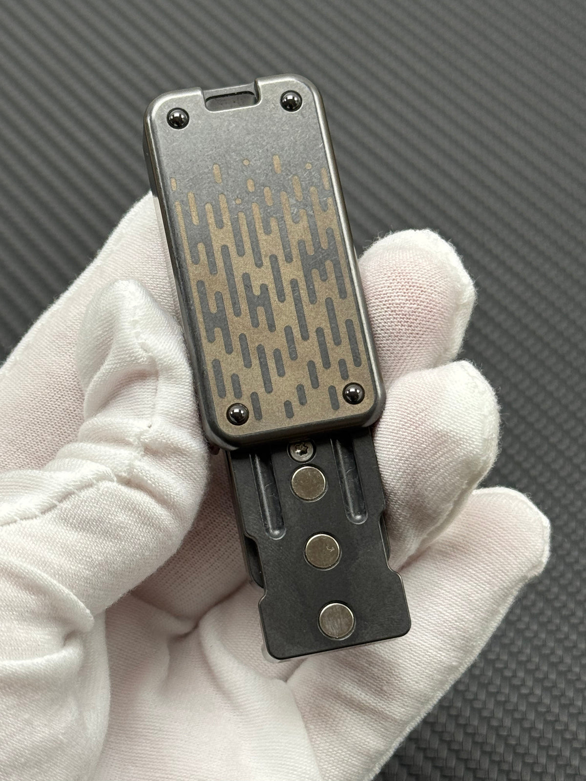 Pop Up Zirconium