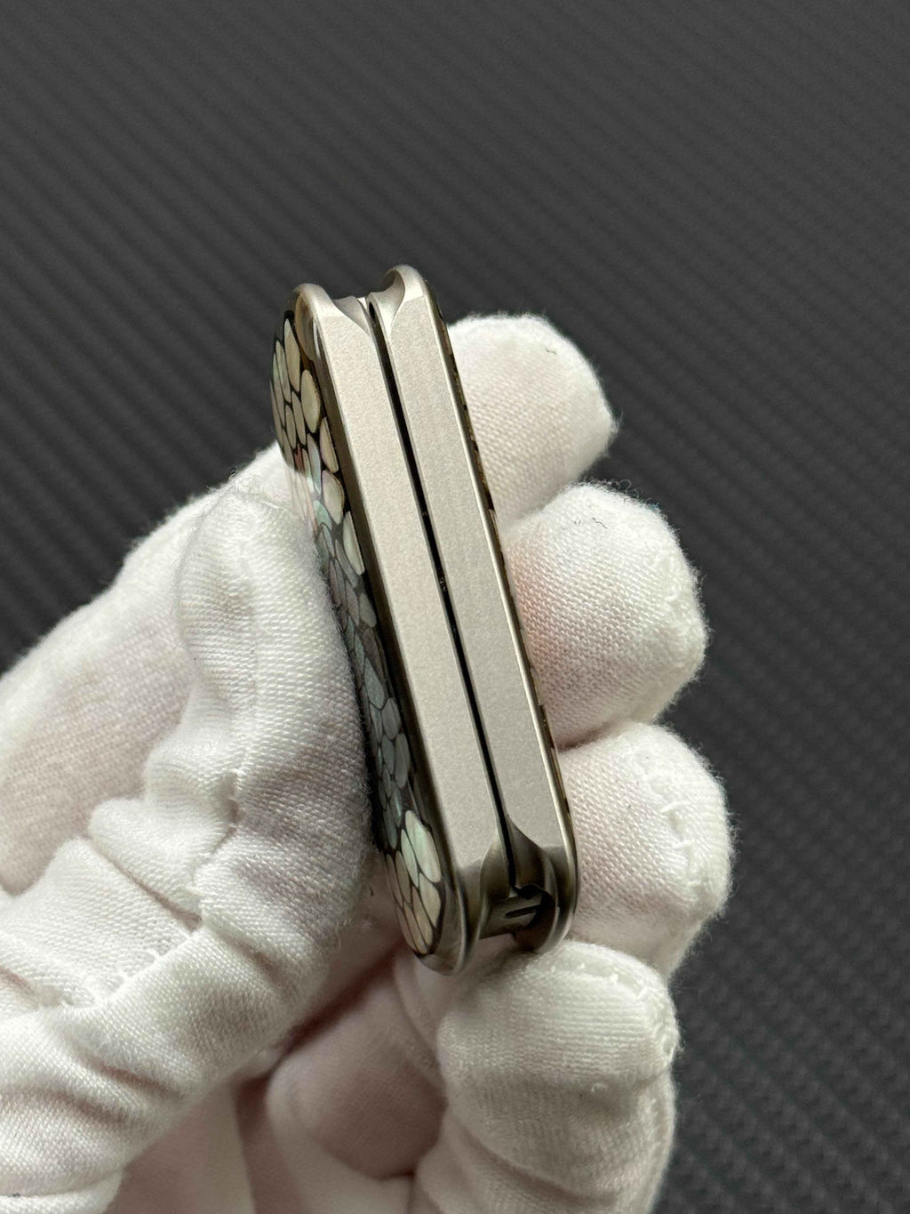 Blade Edge Python Stainless Steel Resin-Sealed
