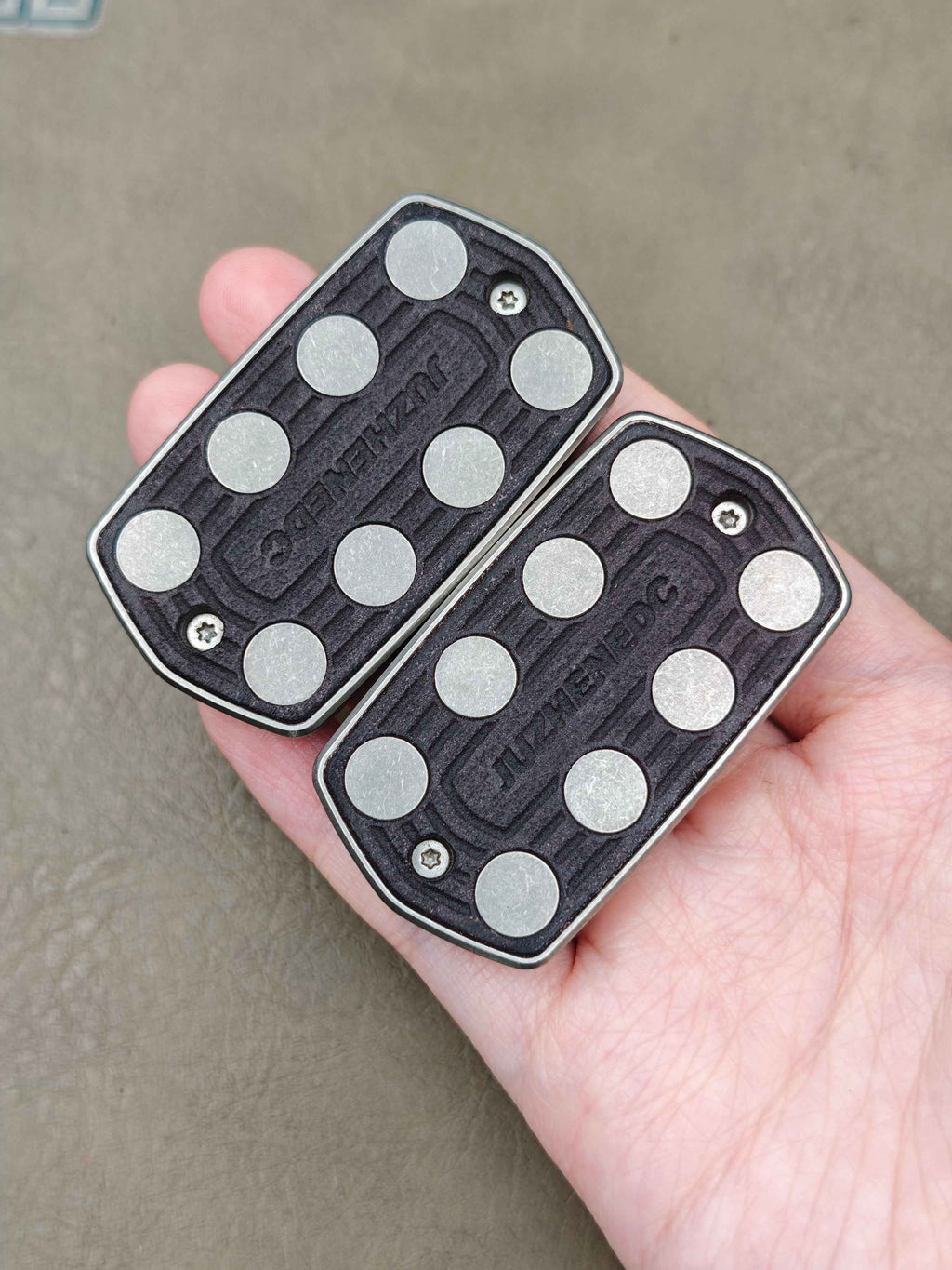 Gamut Titanium