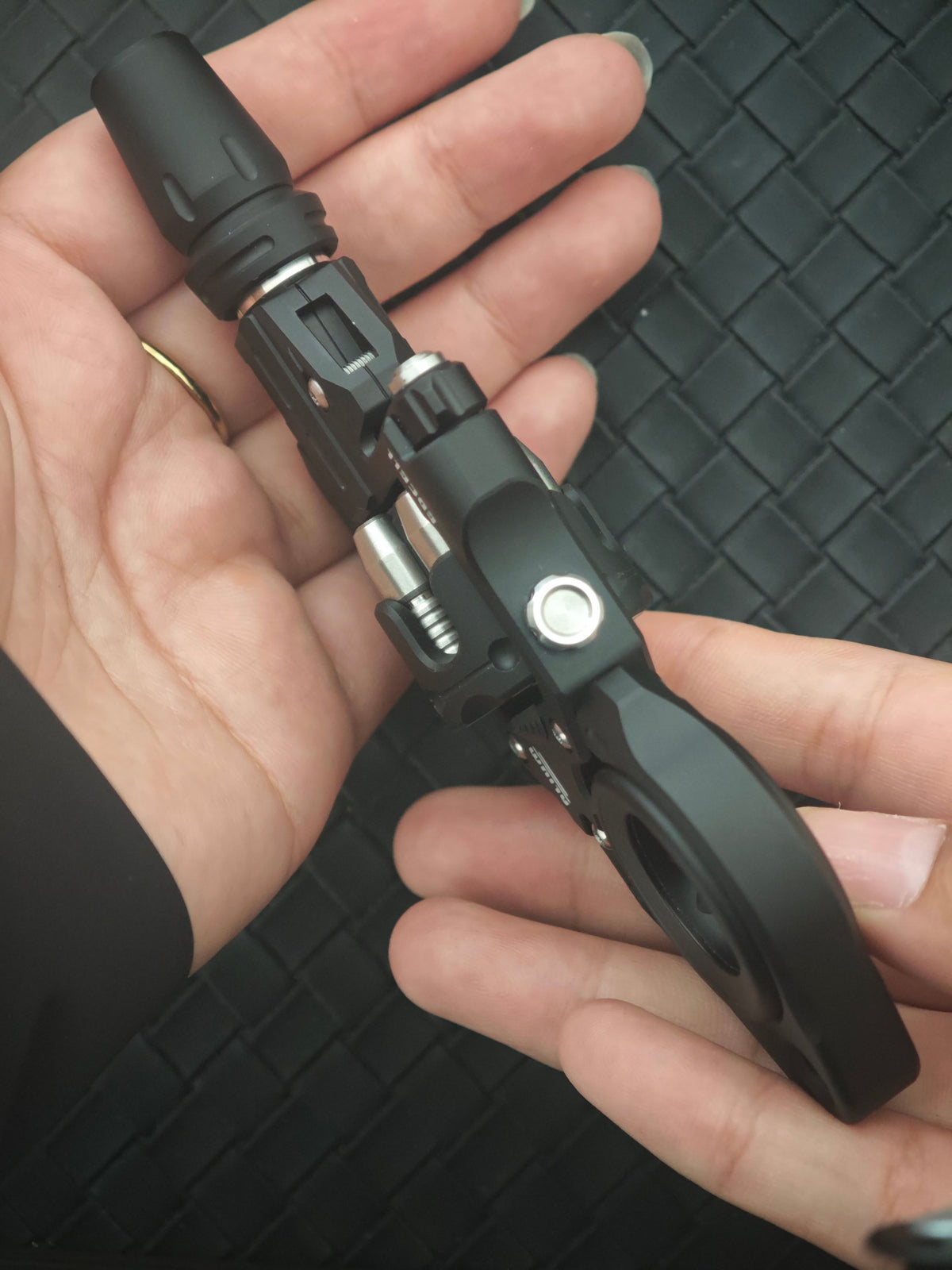 EDCELL Breaker Aluminum
